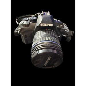 Olympus E-420 DSLR Digital Camera with Olympus Digital 14-42mm f/3.5-5.6 Lens